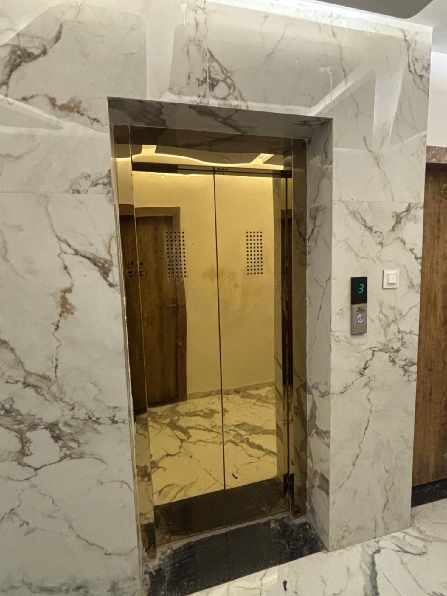 Hotel Vedicvista Indore Luaran gambar