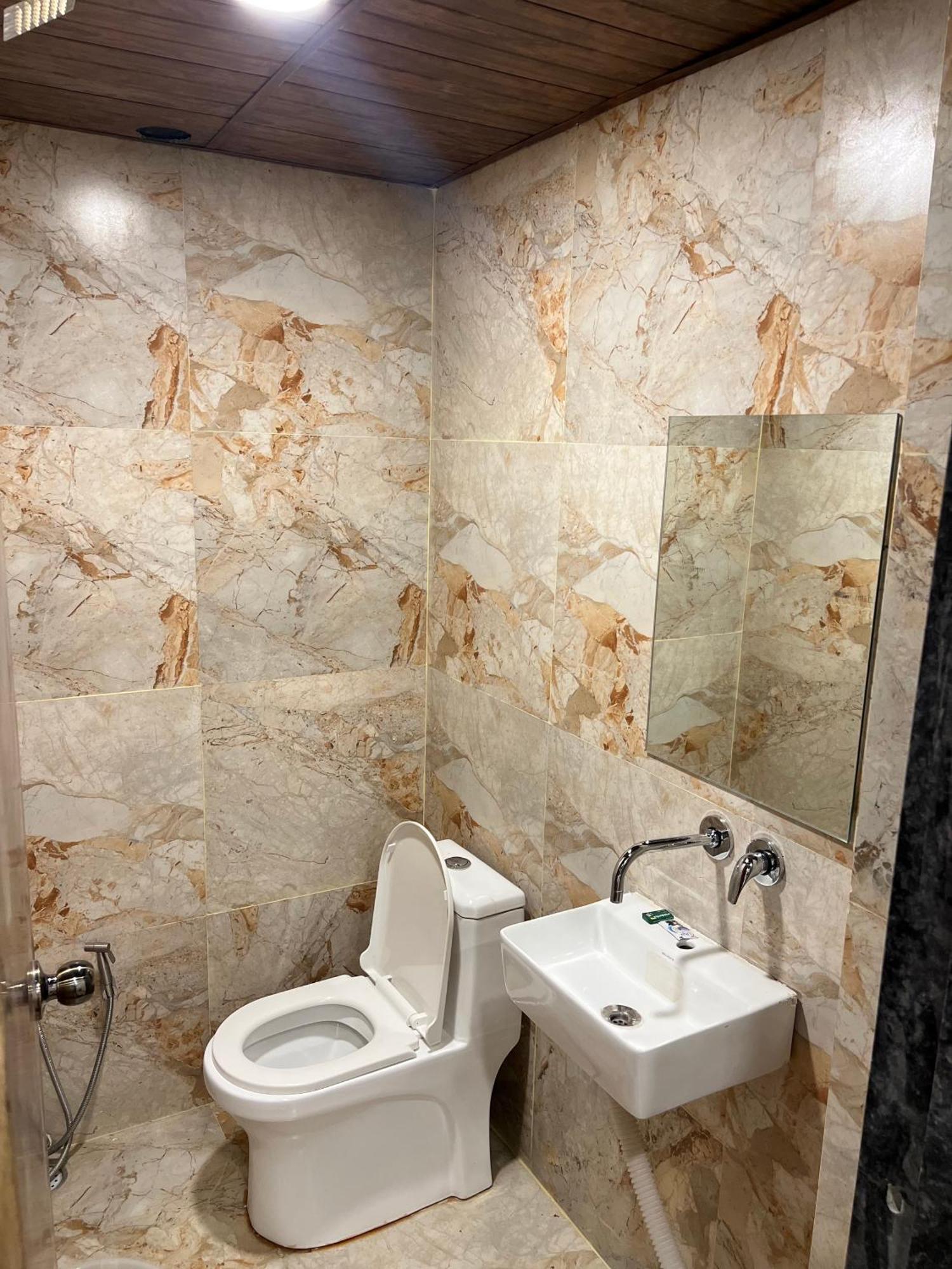 Hotel Vedicvista Indore Luaran gambar